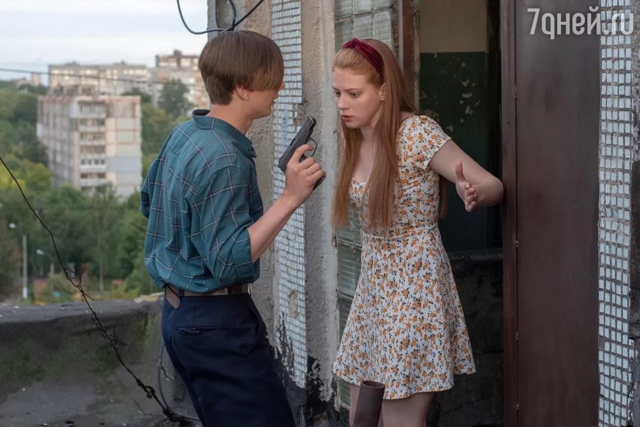 Счастливый ребенок. Дружестве ый. Дружестве ый. Darkest dungeon пауки. Дружестве ый.